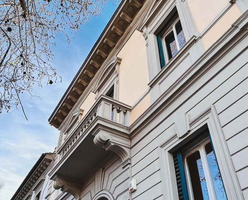 Chi siamo_Tutto è cominciato Foto esterna della sede dell'associazione in Via Alessandro Volta n 18 a Firenze.